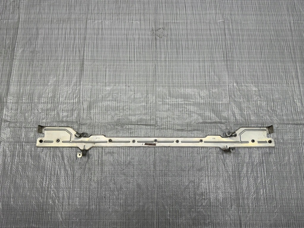 фото №1, Балка кронштейн maserati granturismo m189 d778