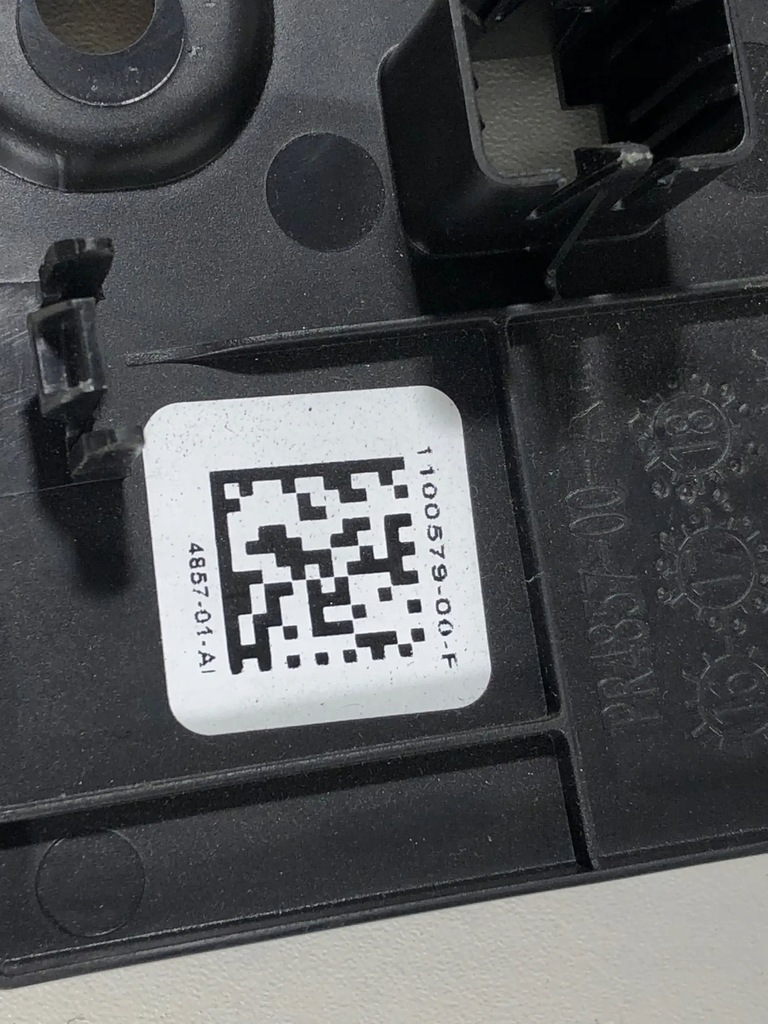 фото №7, Tesla model 3 2019 ліва сторона панелі приладова, консоль