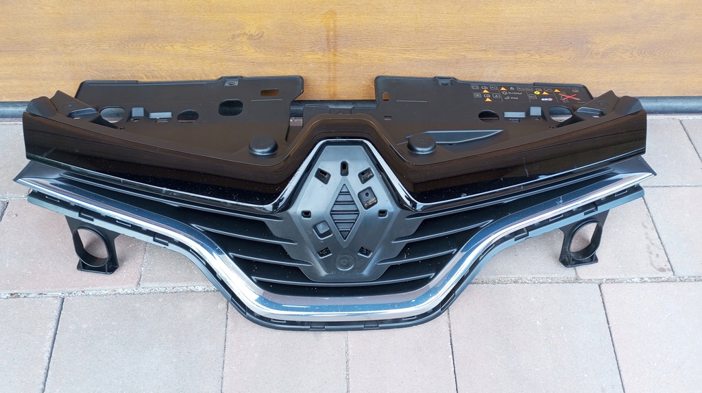 фото №1, Renault captur i 2013-2017---grill бампера решётка радиатора 623102335r