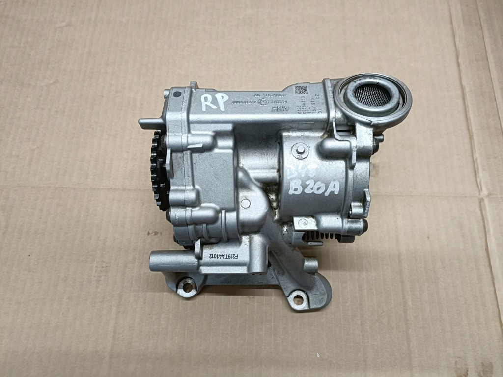 Купити Bmw b48b20a насос оливи 8631810