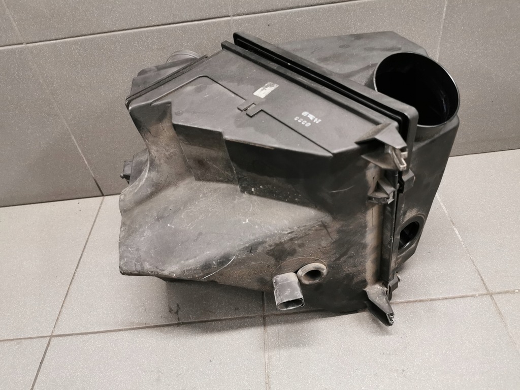 фото №5, Корпус фільтра owietrza audi a8 d2 2.8 078133837ar