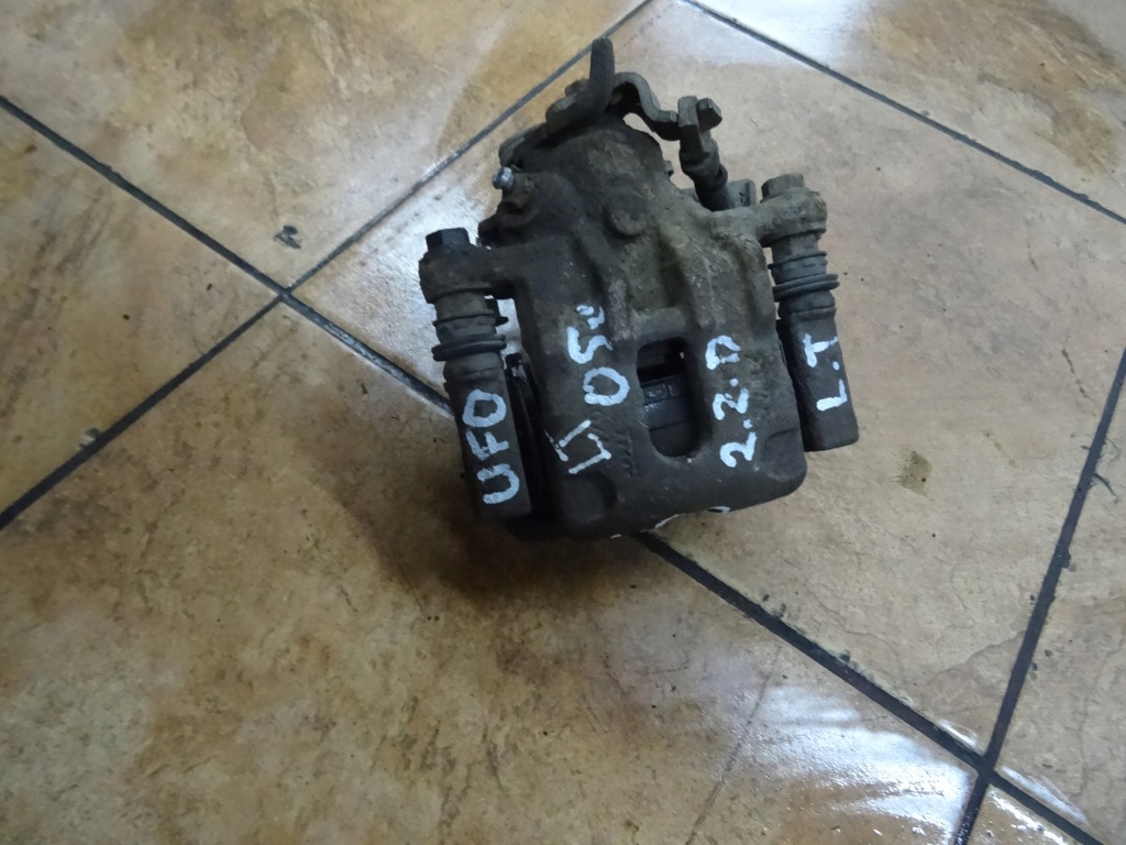 фото №3, Honda civic viii ufo 2.2d 05' ang супорт правий задня