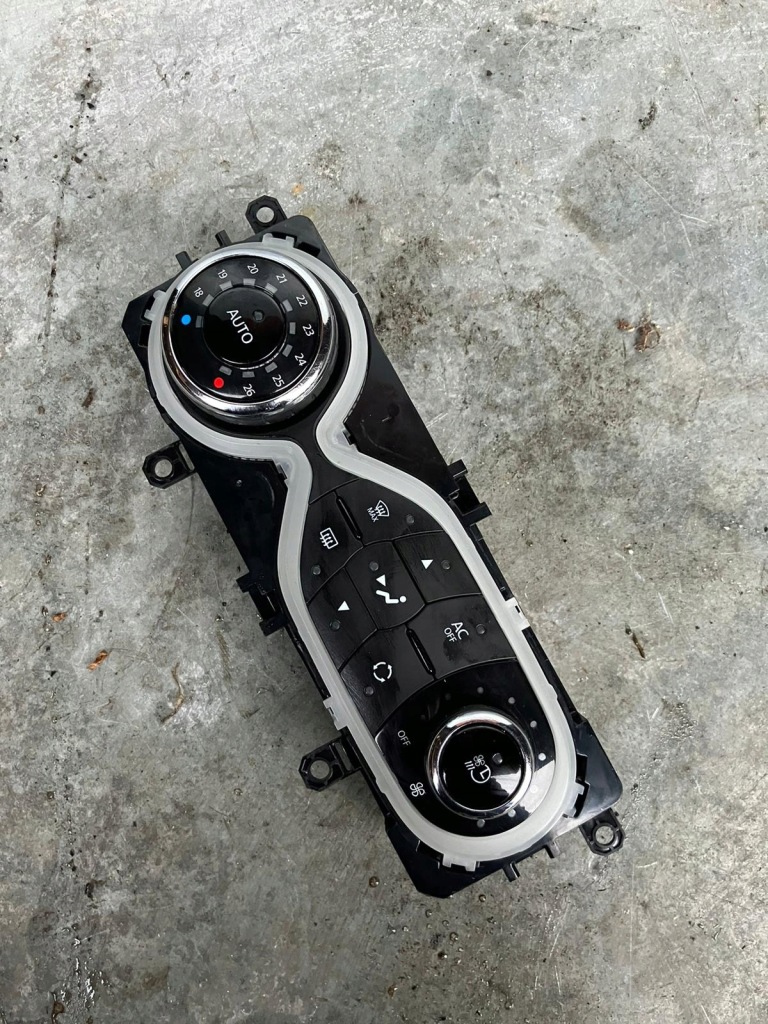 фото №7, Панель кондиционера обдув renault zoe 275100906r