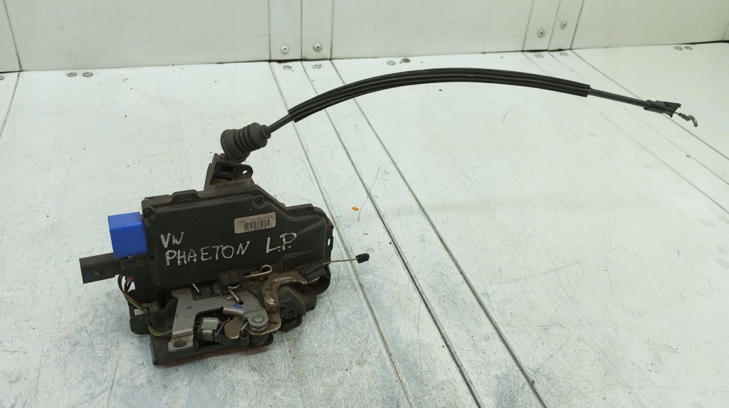 фото №1, Замок дверь левый перед vw phaeton i 3d1837015a