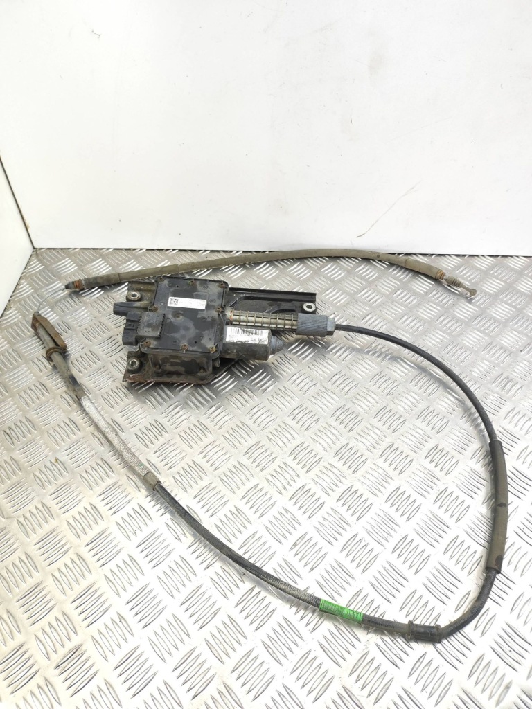 фото №1, Opel insignia a 2012 моторчик гальма ручного / стояночного