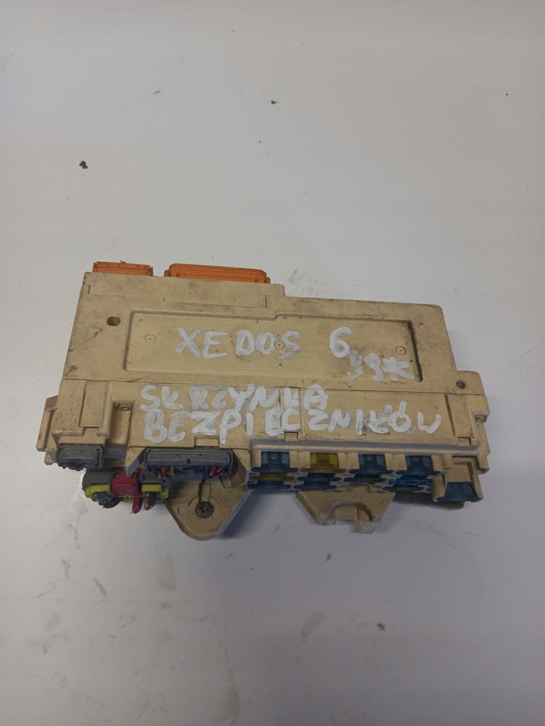 фото №1, Коробка запобіжників mazda xedos 6