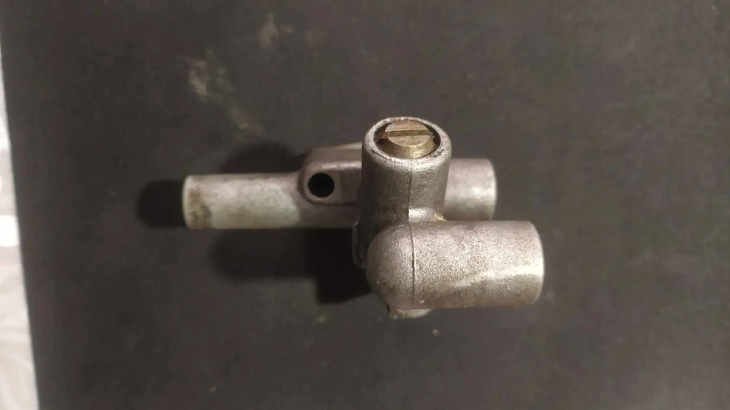 фото №4, Mercedes-benz w123 регулятор воздуха r1020940512