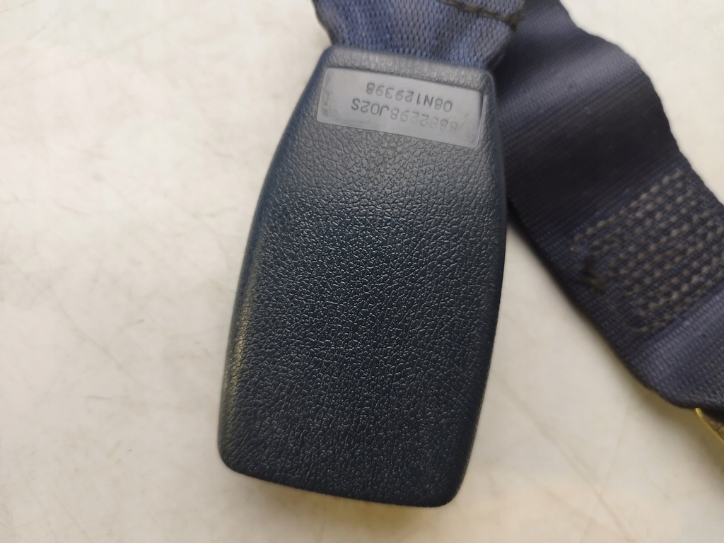 фото №9, Nissan primera p10 пряжка клипса поперечина заднего задняя 88822-98j02