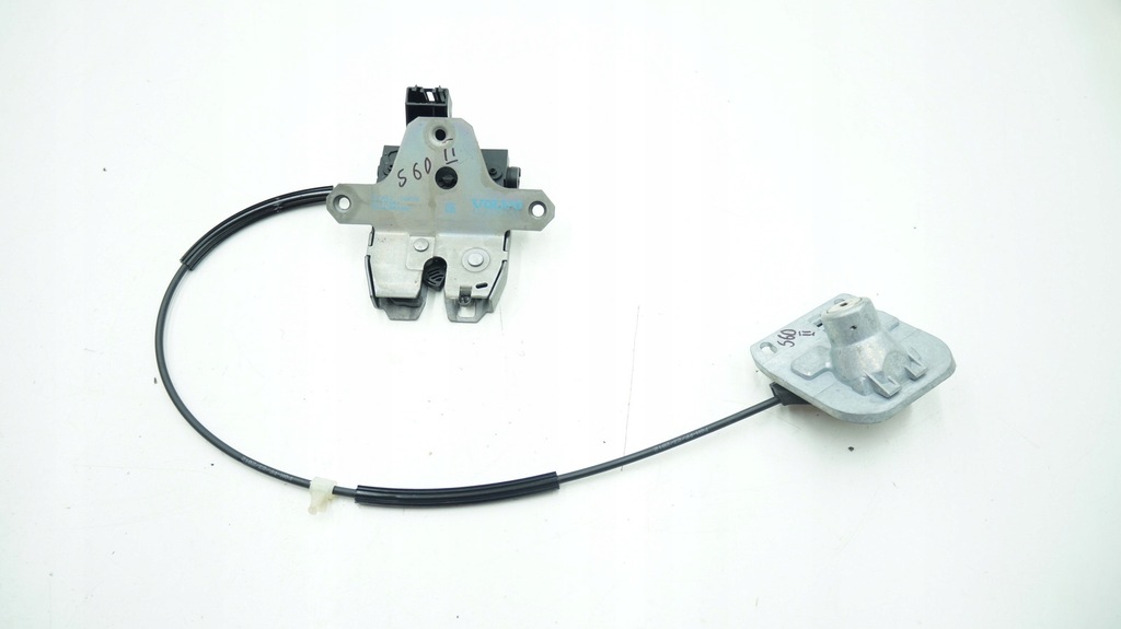 фото №1, Volvo замок крышки багажника s60 ii v60 31335051