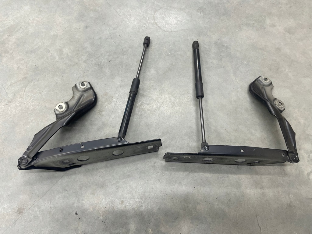 фото №1, Петля петли капот a6 a7 c7 ly9t комплект