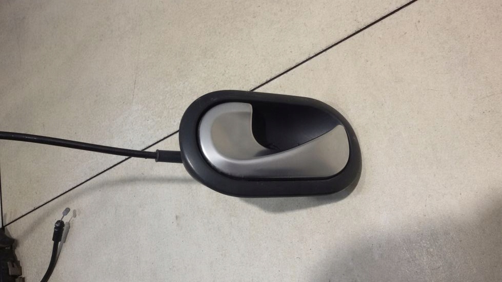 фото №10, Замок дверь ручка левый перед renault megane ii 4 pin 027776 8200028487