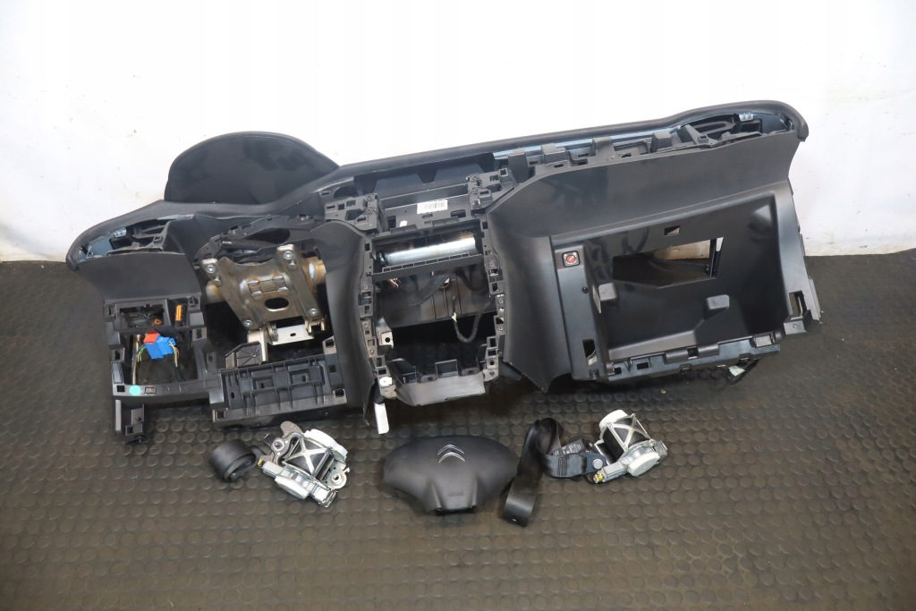 фото №1, Приборная панель приборная подушка безопасности подушки безопасности ремни citroen c3 ii lift 1.2