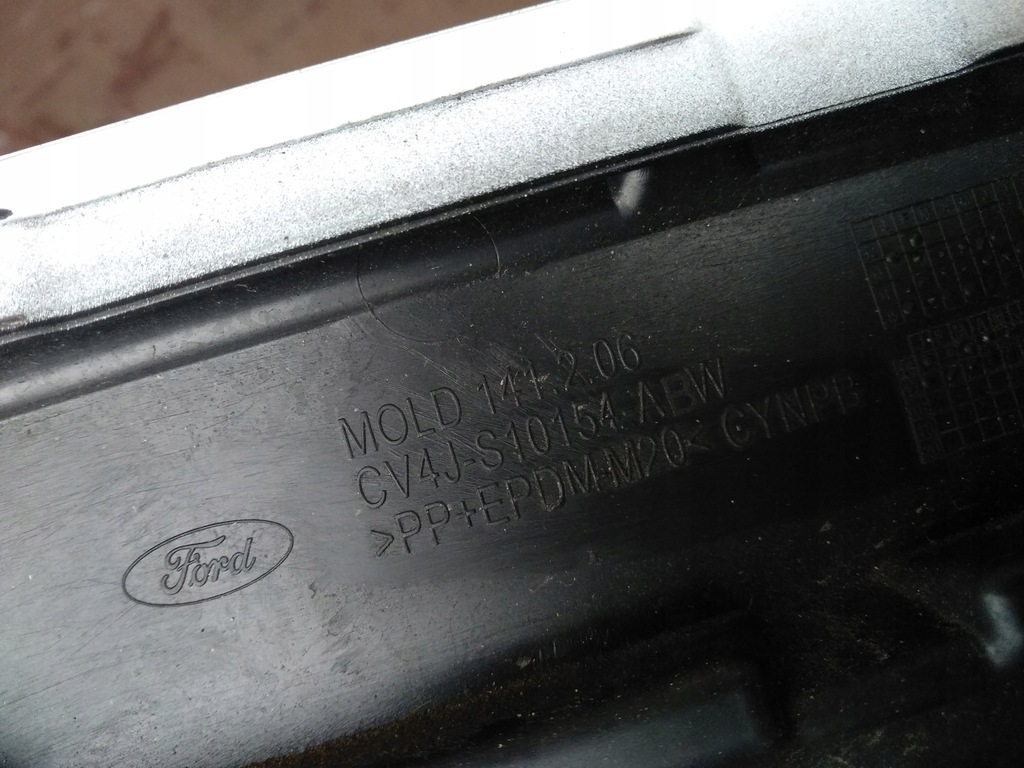 фото №11, Порог молдинг порог правая kuga mk2 cv4j-s10154-abw