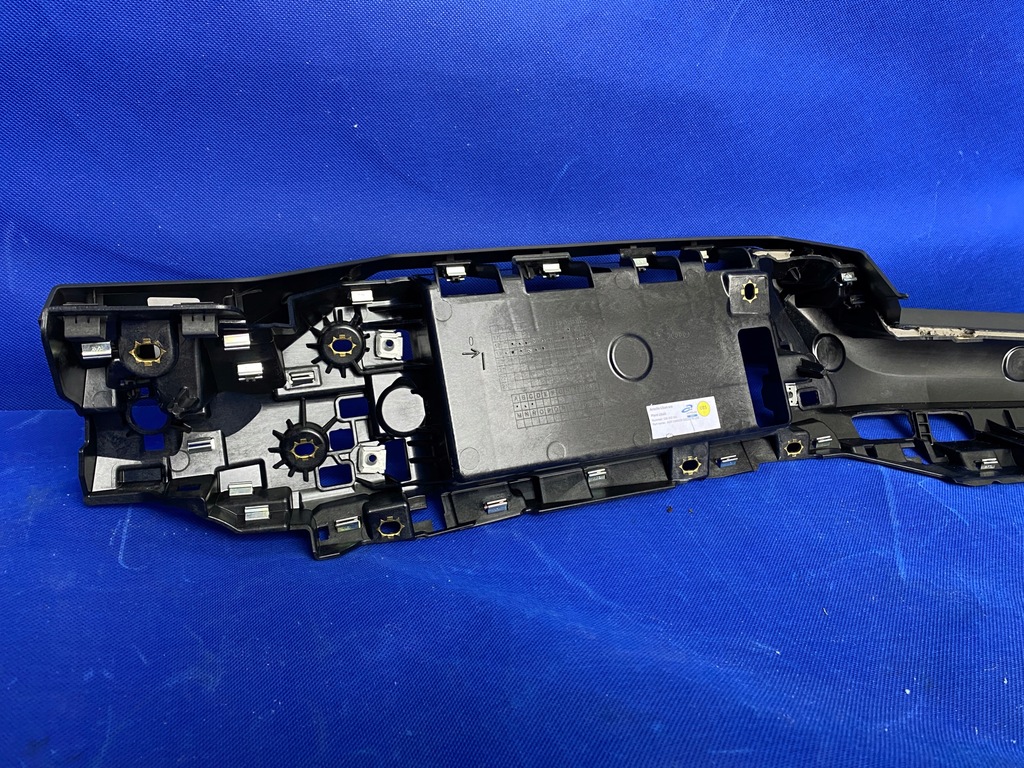 фото №7, Audi e-tron 55 молдинг dekor заглушка консолі панелі приладової панелі 4kl857736