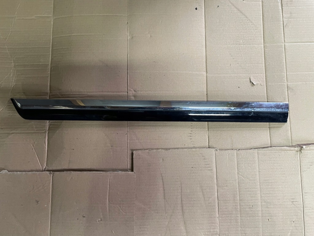 фото №1, Vw passat b7 молдинг двері правий задня хром