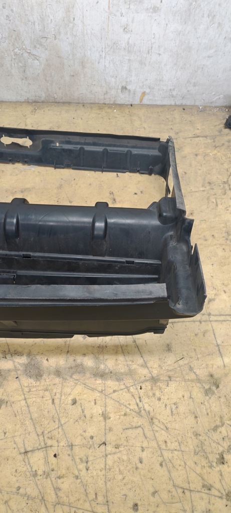 Bmw 7 f01 повітропровід повітря впуск 187798-15 Київ