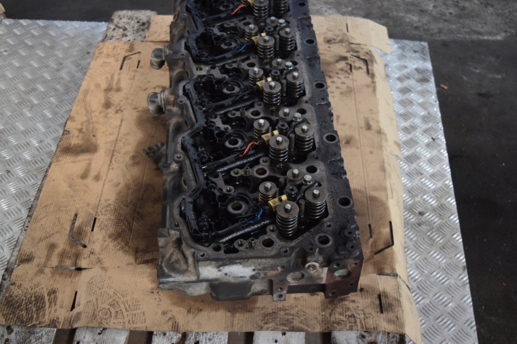 Головка двигателя daf xf cf 105 e5 2013 460 410 ate Недорого