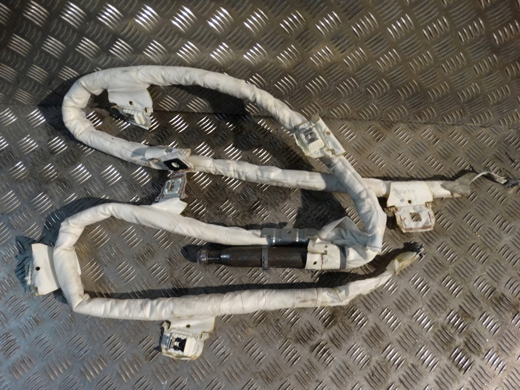 фото №1, Idealna шторка безопасности воздушная правая mercedes w166 gl gls 1