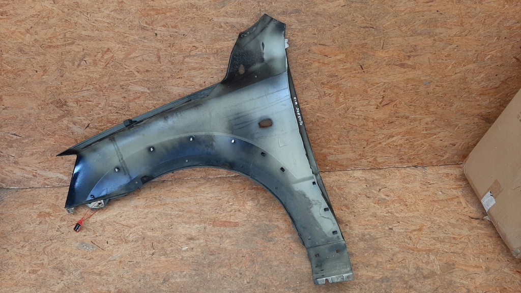 фото №15, Kia sorento i 2002- крыло правый перед оригинальный zdrowy