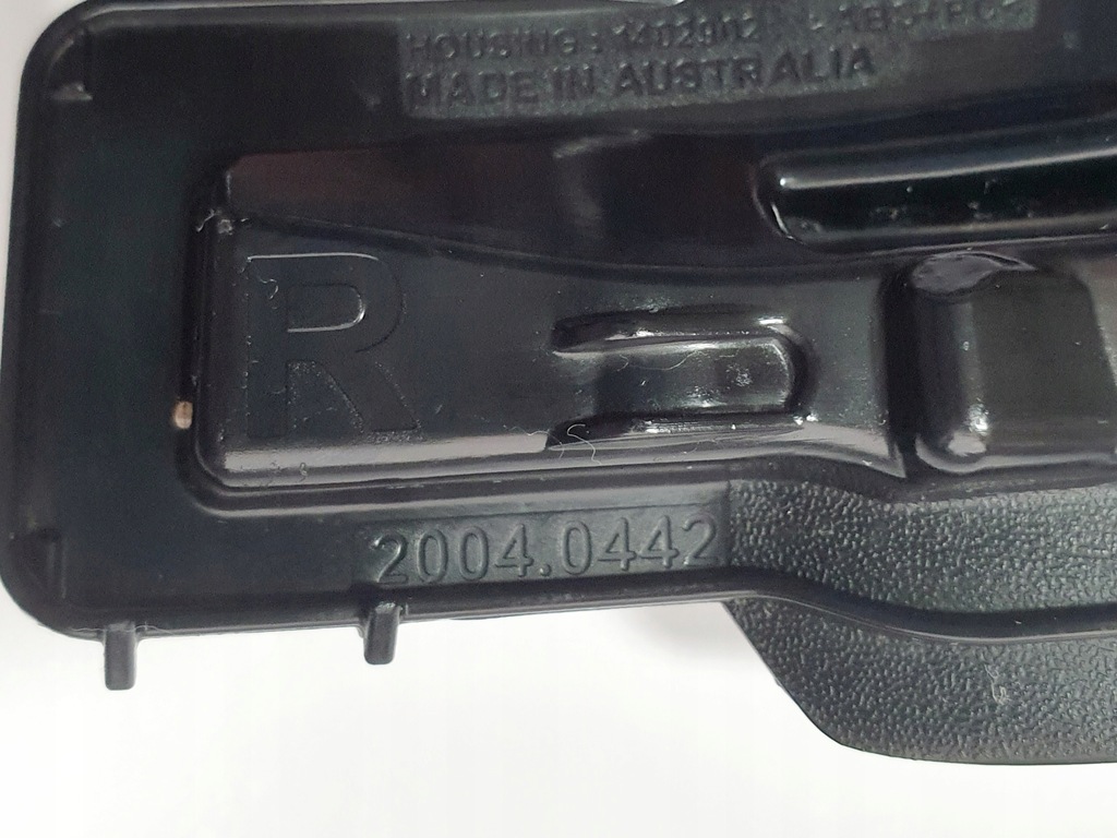 фото №10, Поворотник led зеркало правый jeep grand cherokee wk2