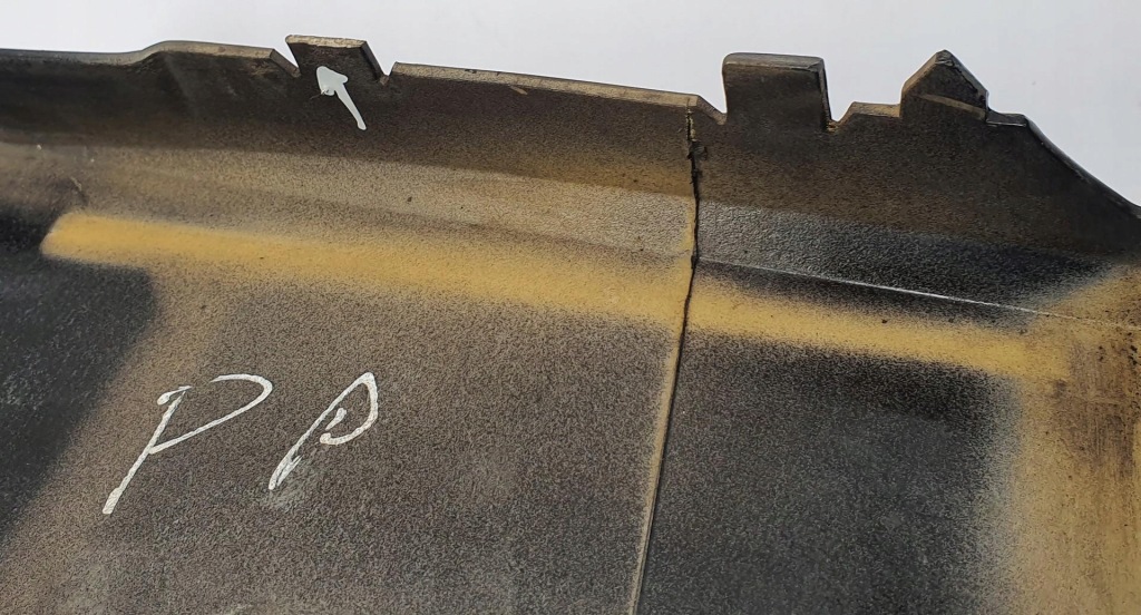 Накладка крыла правый перед 820 range rover iii l322 Недорого