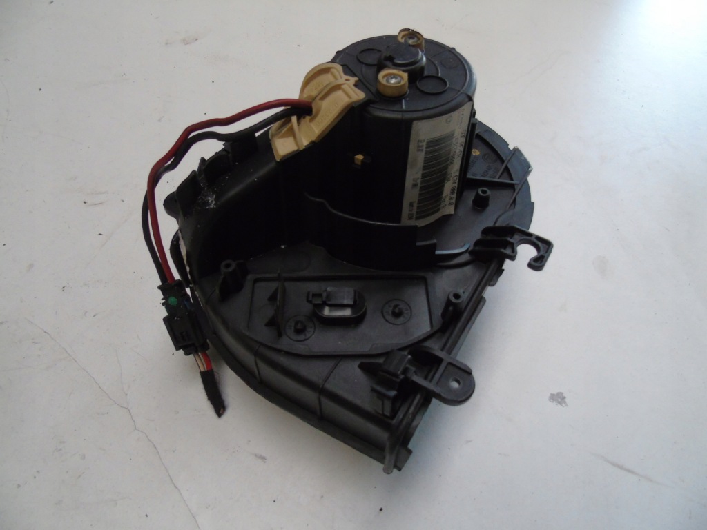 Купити Моторчик обдув citroen jumpy 1498378080