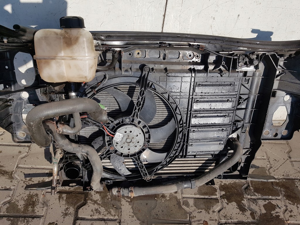 фото №4, Mini r55 r56 06-13r 1.6 d pas передний радиатор