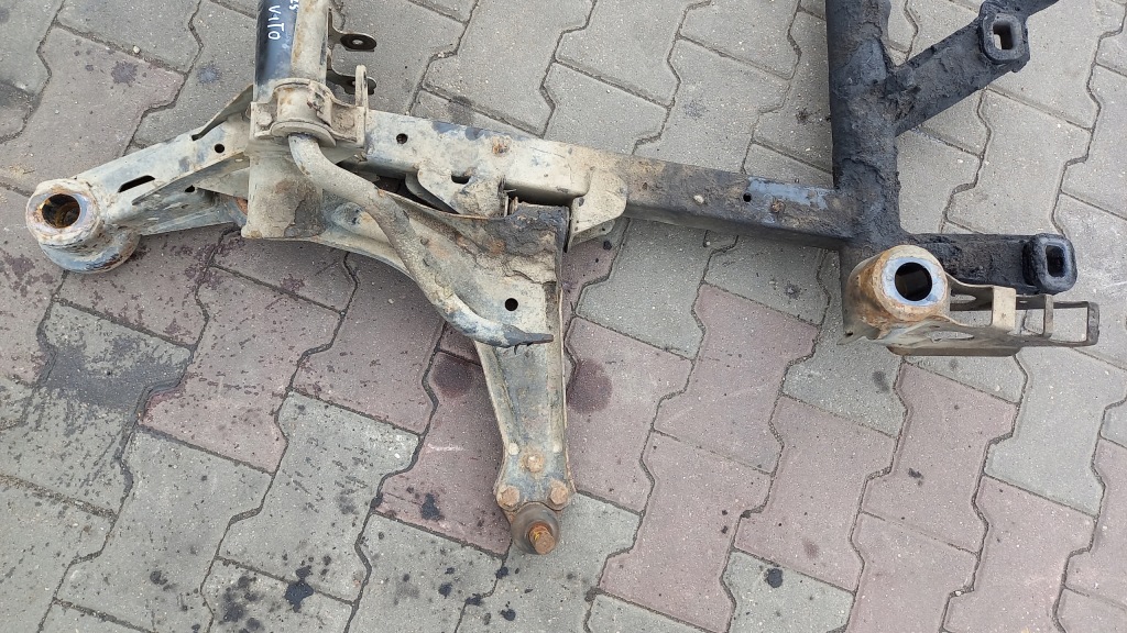 фото №7, Подрамник перед mercedes bens -vito 00r