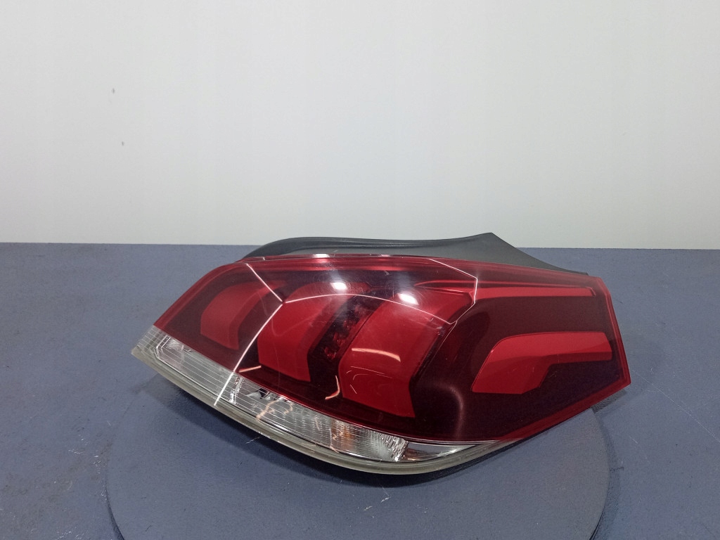 фото №1, Peugeot 508 i lift sedan лампа задняя правая задняя led 9807242680