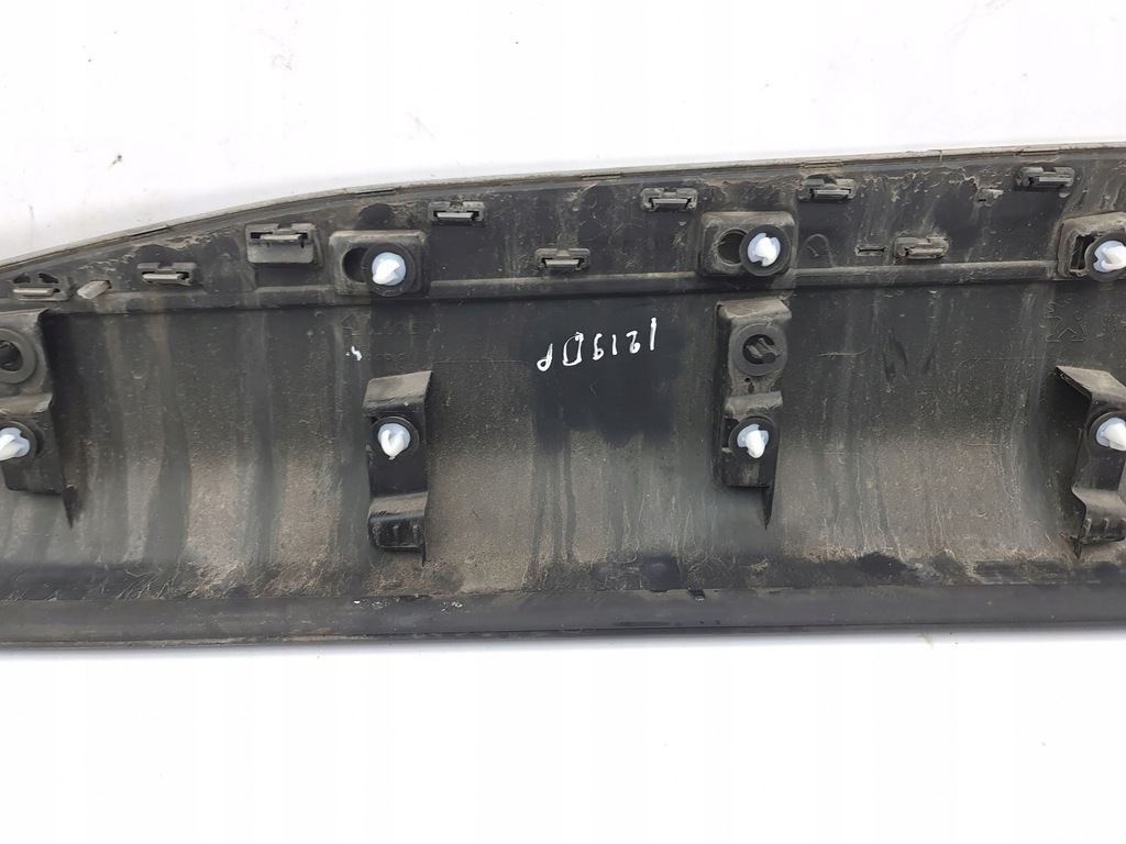 фото №13, Peugeot 2008 ii 2021 правая сторона молдинг дверь передних