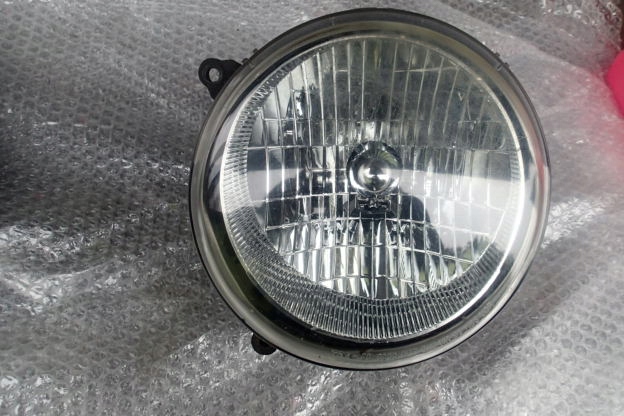 фото №1, Jeep cherokee liberty лампа передняя правая