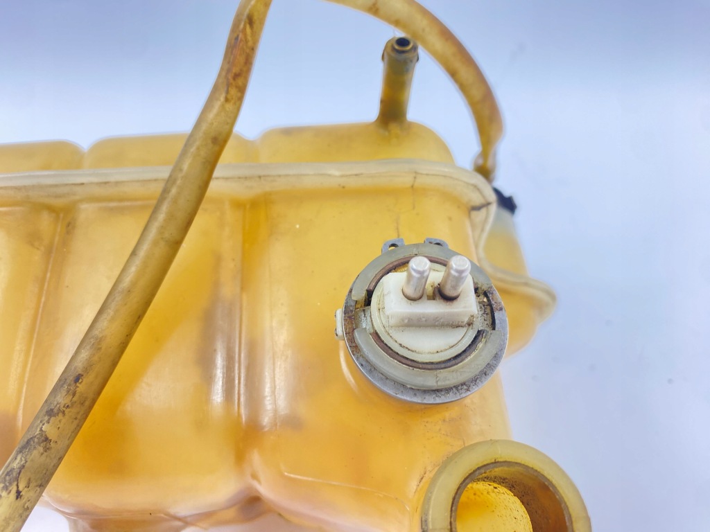 Бачок рідина охолоджуючої розширювальний mercedes w124 w201 1245000649 Київ