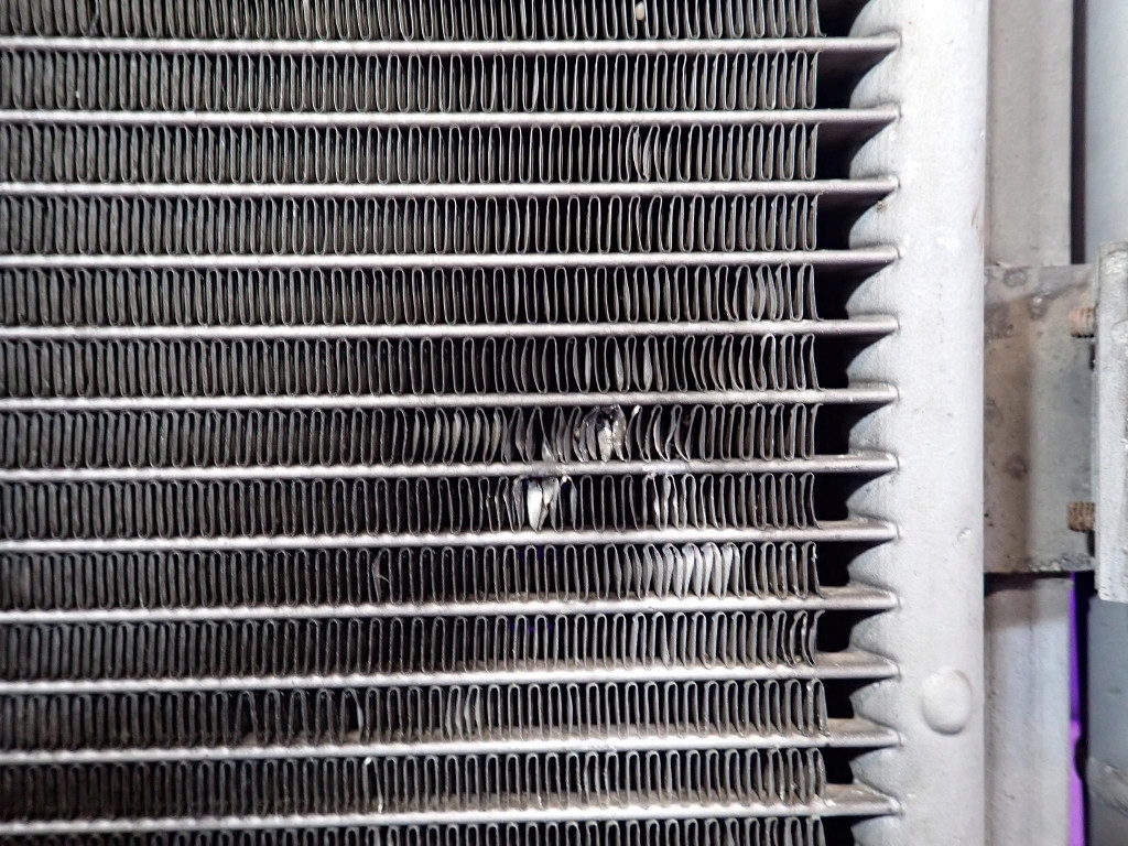 Nissan micra k12 02-07 1.2 80km радіатор води 68747 Доставка