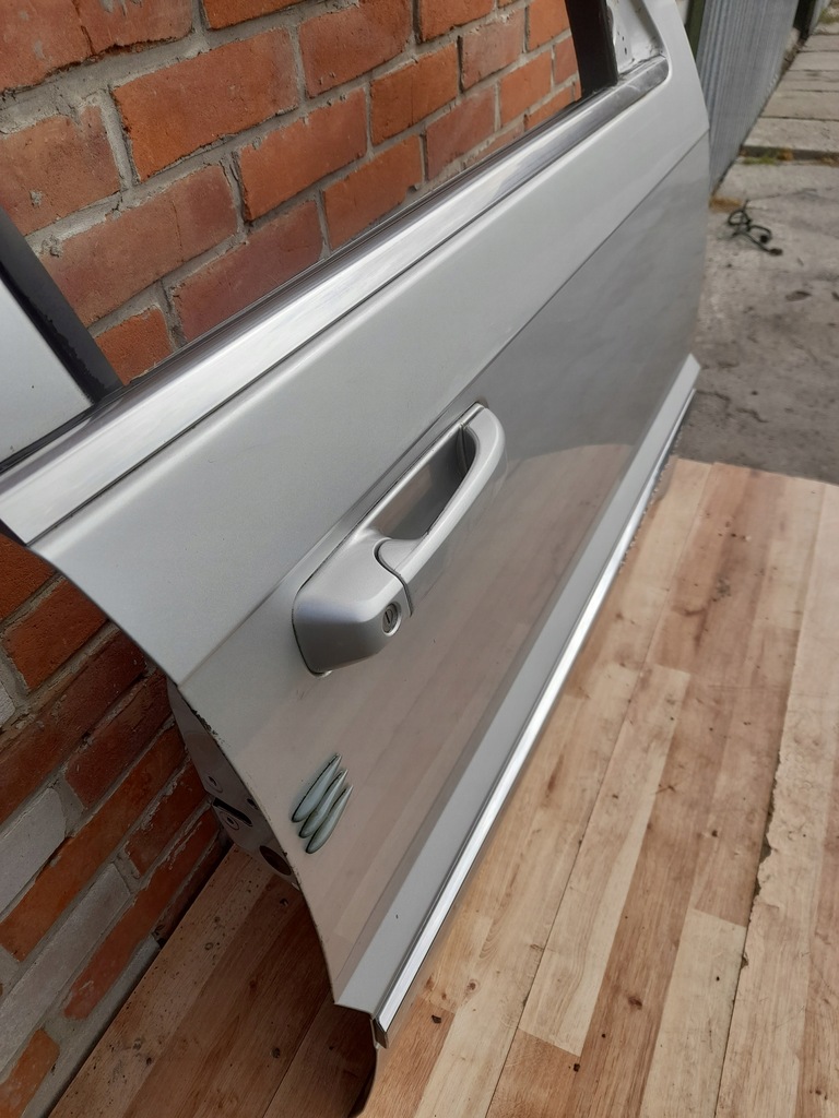 фото №8, Jeep grand cherokee wk 5-10 дверь правый перед