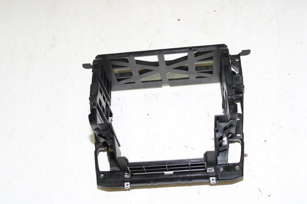 фото №5, Bmw e60 e61 рамка радио навигации 6976403 каркас кронштейн