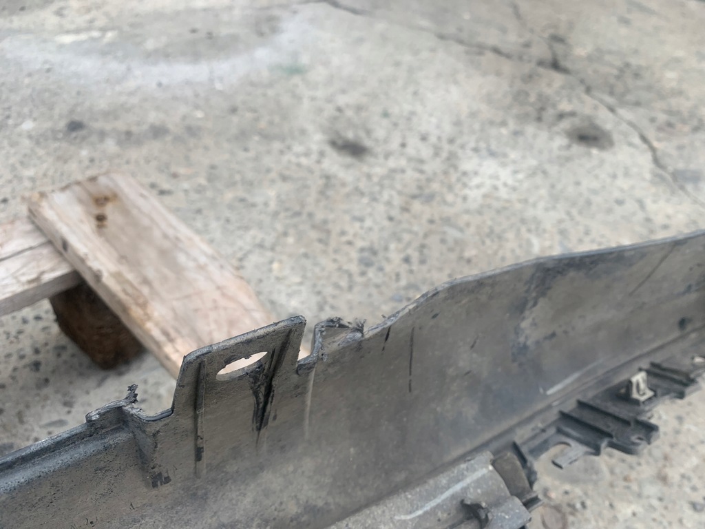 фото №11, Ford mustang mach-e 75.7kwh 2021r молдинг поріг накладка na поріг права