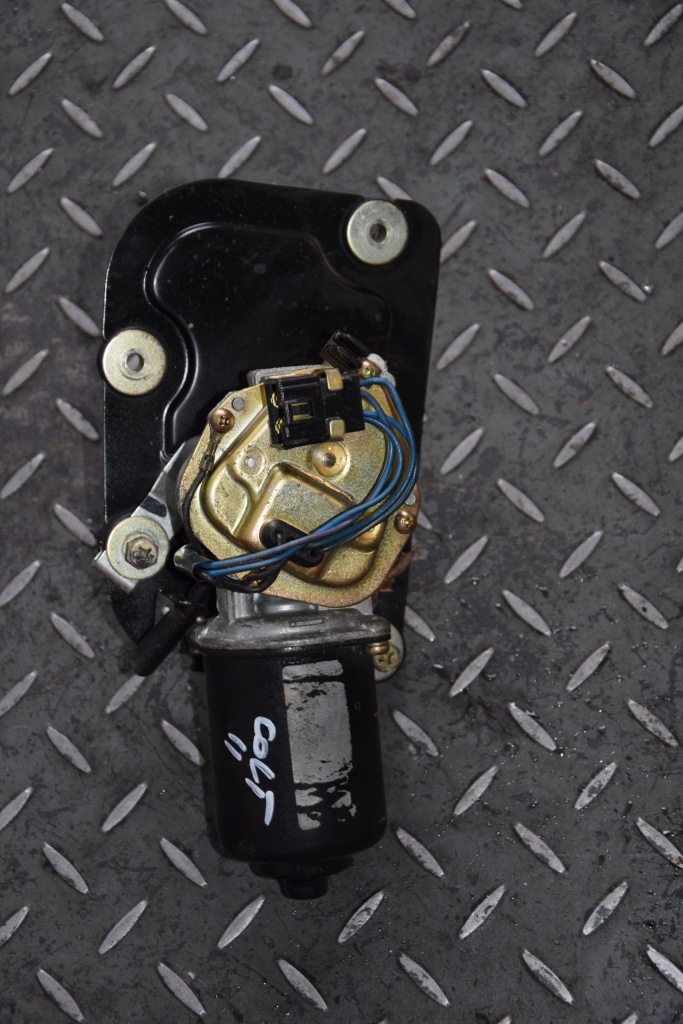 фото №1, Моторчик дворник перед mitsubishi colt iii