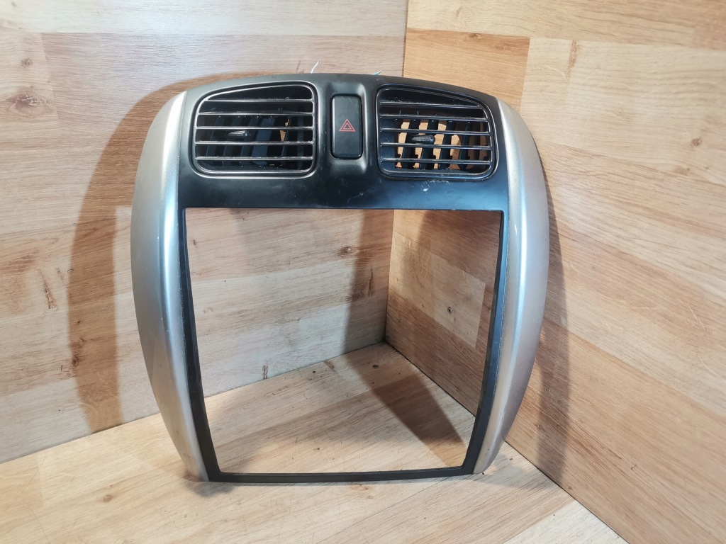 фото №3, Решітка обдув середня рамка mazda premacy