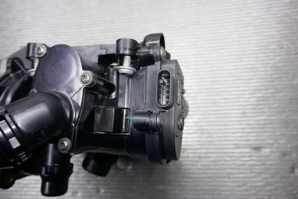 фото №9, Корпус термостата 06l121111l tfsi насос wody