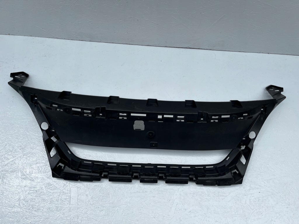 фото №1, Peugeot 3008 5008 ii решётка радиатора усилитель решётка радиатора 9815317777