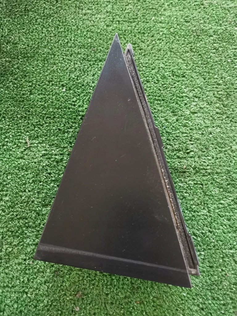 Купити Накладка заглушка дверей ліве задні hyundai i30 3 83830-g3000