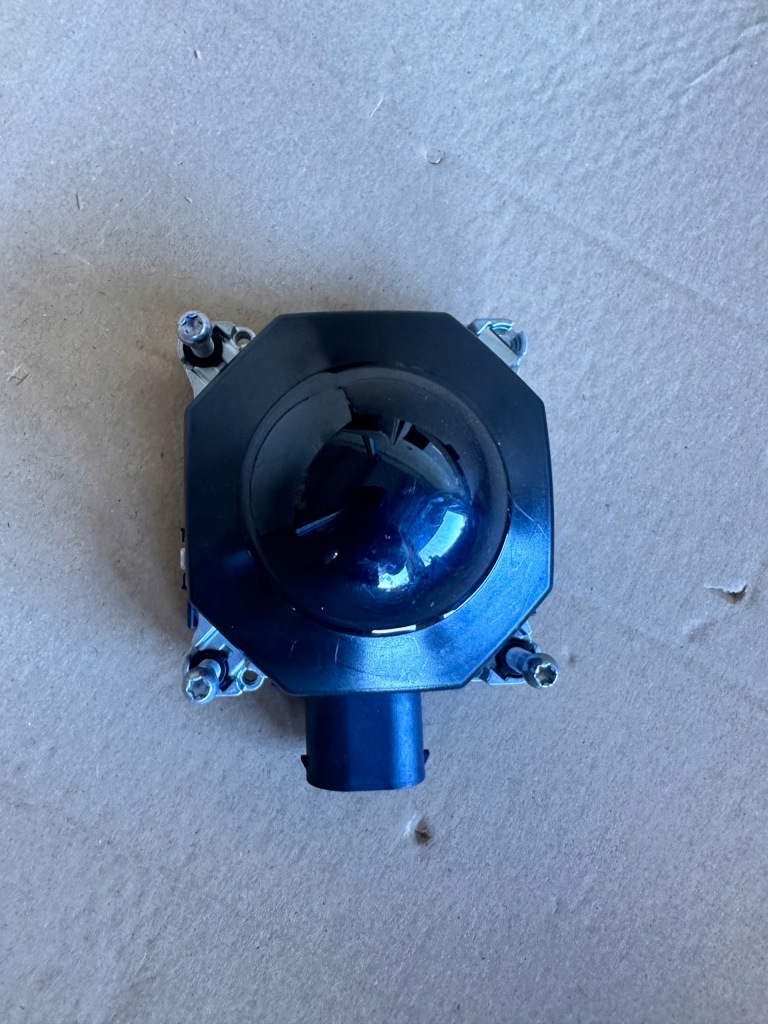 фото №1, Радар acc distronic audi a4 b9 8w0907561g....