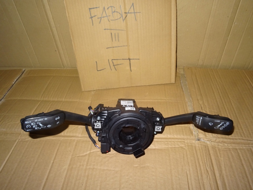 фото №1, Fabia iii lift переключатель лента 2q0953521ag