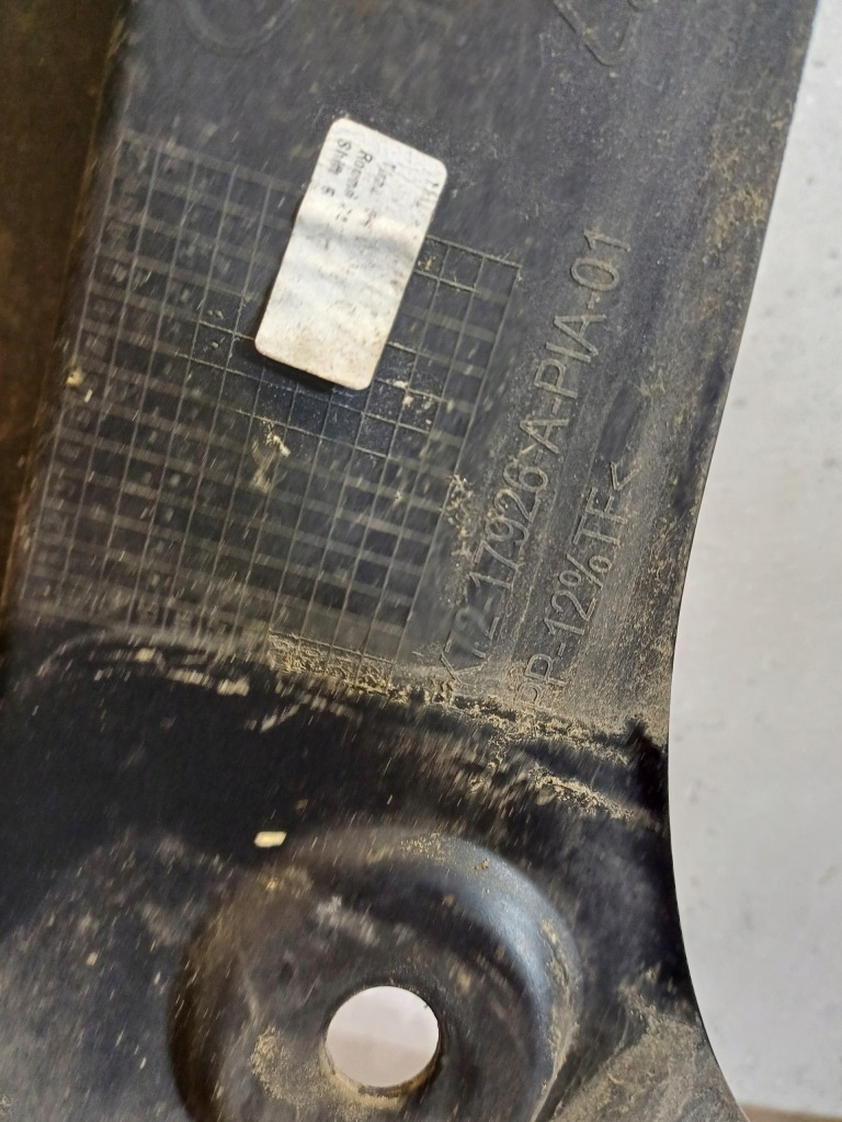 фото №16, Бампер задняя 4 pdc land rover discovery sport nr. fk72-17926-a . lrc 820