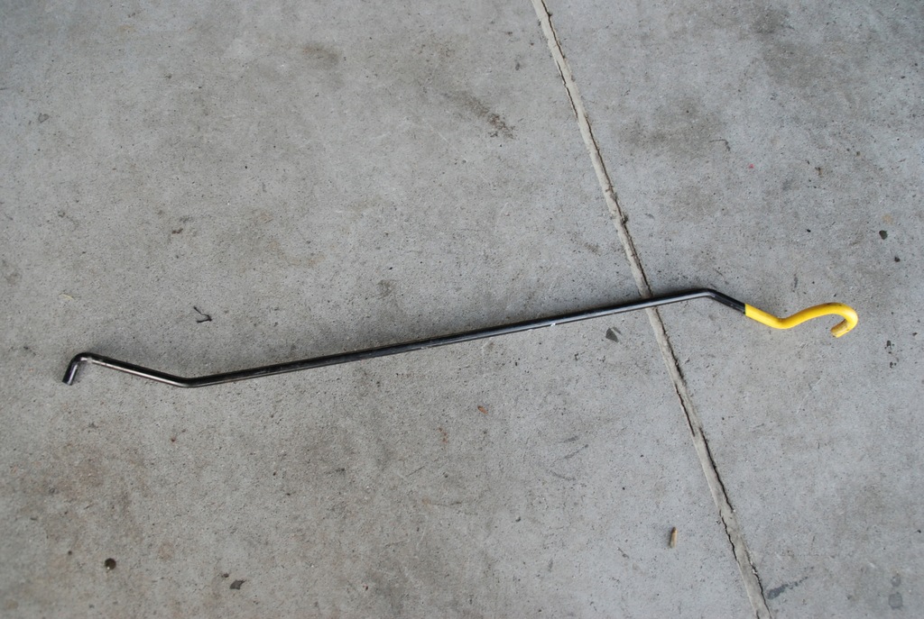 фото №1, Peugeot 308 ii t9 13r- підпора стрижень дріт капот