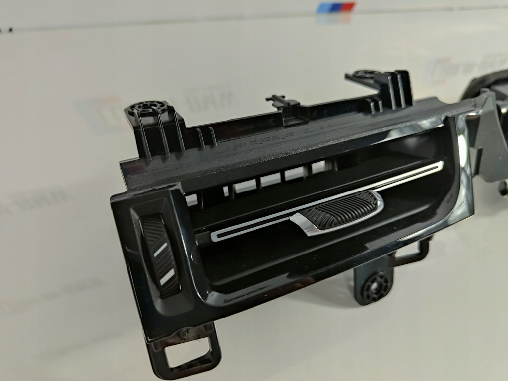 фото №7, Решітка обдув середня bmw u06 2er u11 x1 9483383