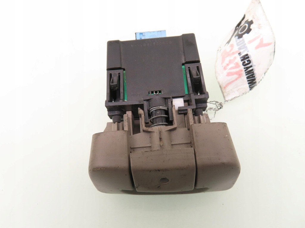 фото №6, Кнопка тормоза renault scenic ii 8200243681a