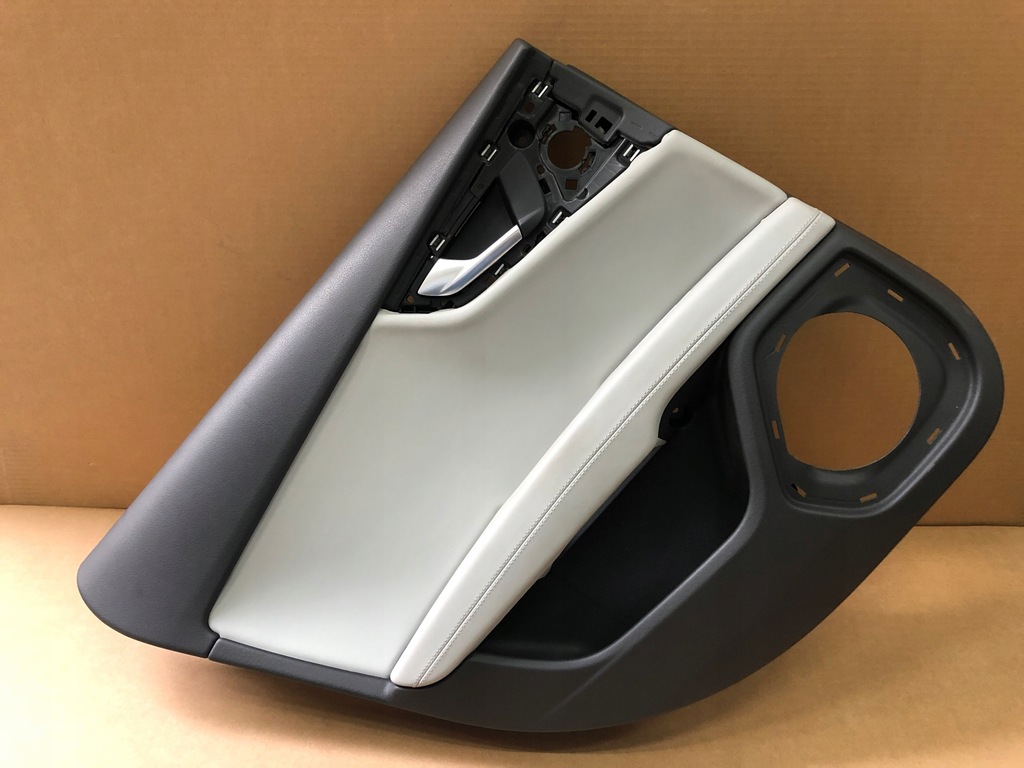 фото №1, Audi a7 обивка обшивка дверь левый задняя кожа