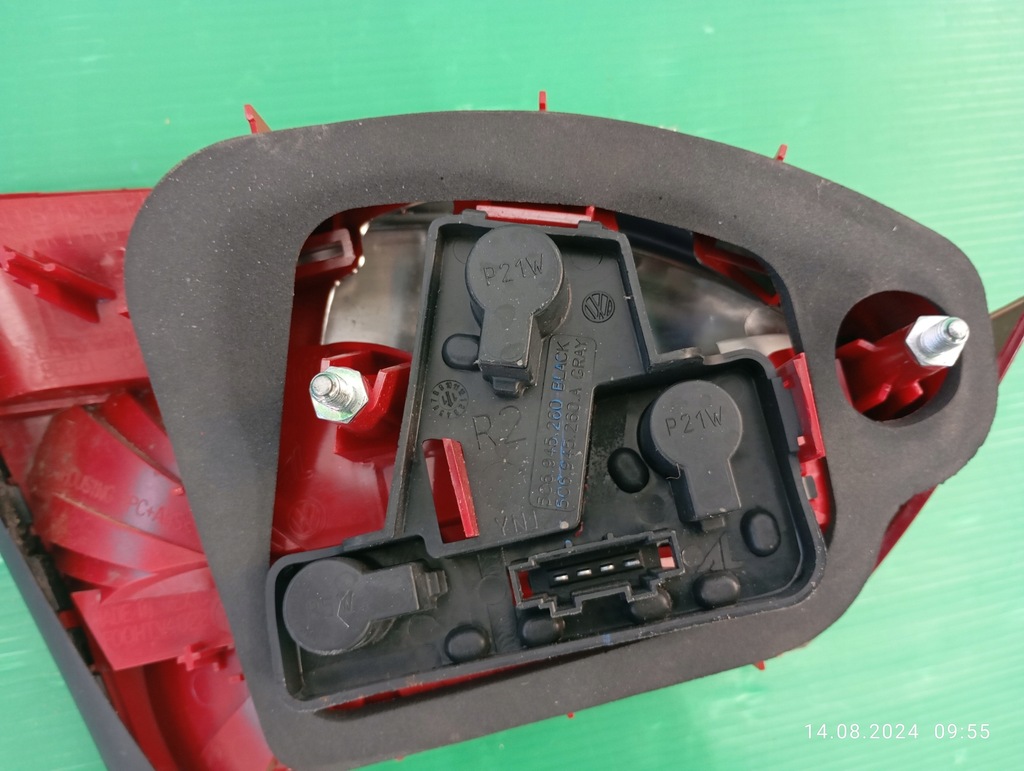 фото №8, Лампа задняя задняя правая w крышка vw jetta vi 6 5c6945260