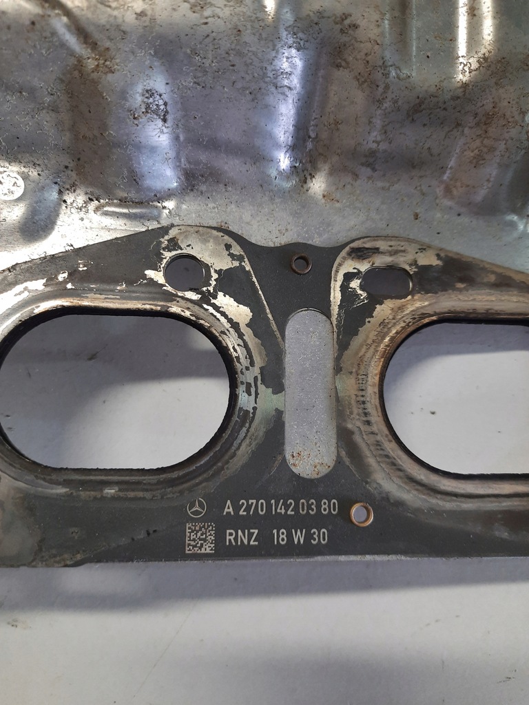 фото №4, Mercedes-benz оригинальный номер a2701420380 прокладка защита тепловая